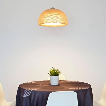 Apartamento Diseno A Cien Metros Del Mar. تورّيذيمْبَرّا المظهر الخارجي الصورة